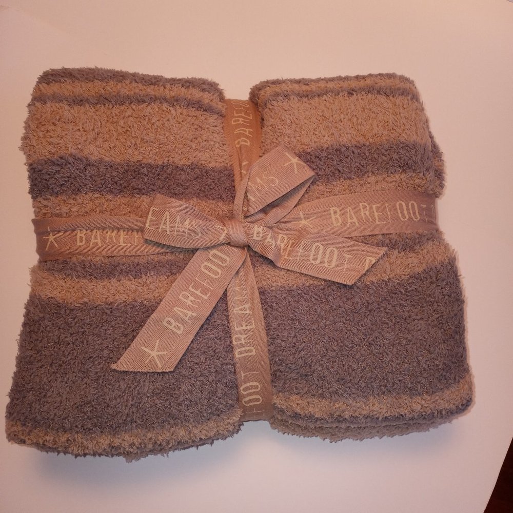 BAREFOOT DREAMS CozyChic Variegated Striped Blanket Throw - Tan/Warm Gray - Picture 4 of 10